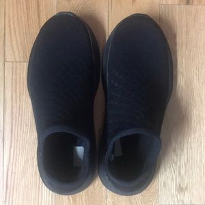 Vessi Women’s Skyline Lunar Black size 8